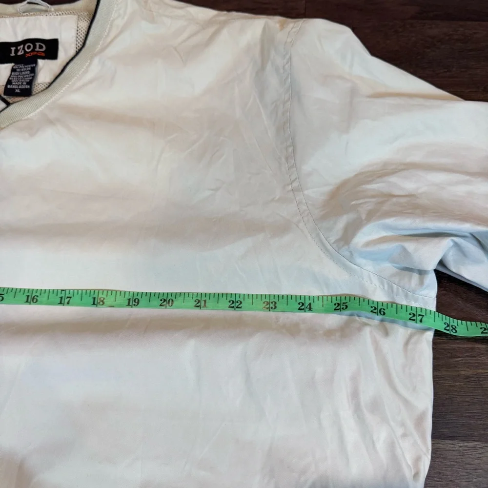 Izod XFG Off-White V-Neck Windbreaker, Zip Pockets,‎ Size XL